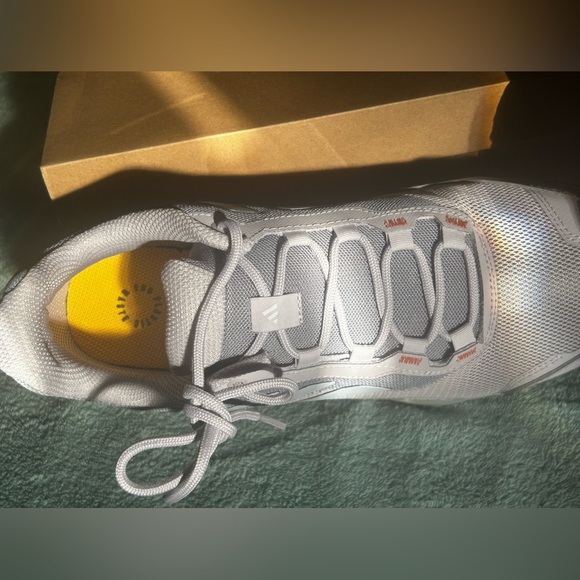 Adidas Terrex - Picture 5 of 7